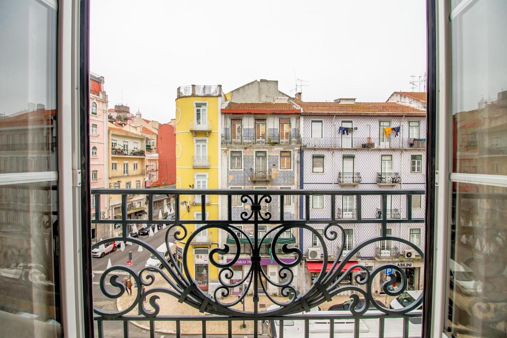 Arroios - Second Floor Hotel Lisbon Luaran gambar