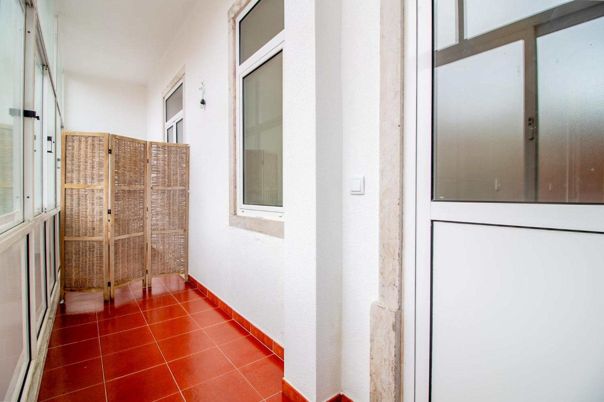 Arroios - Second Floor Hotel Lisbon Luaran gambar